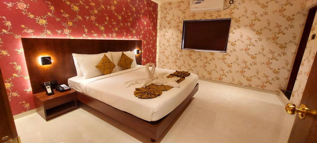 Hotel Madhuban 실바사 외부 사진
