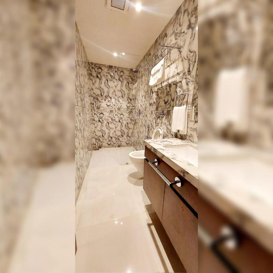 Hotel Madhuban 실바사 외부 사진