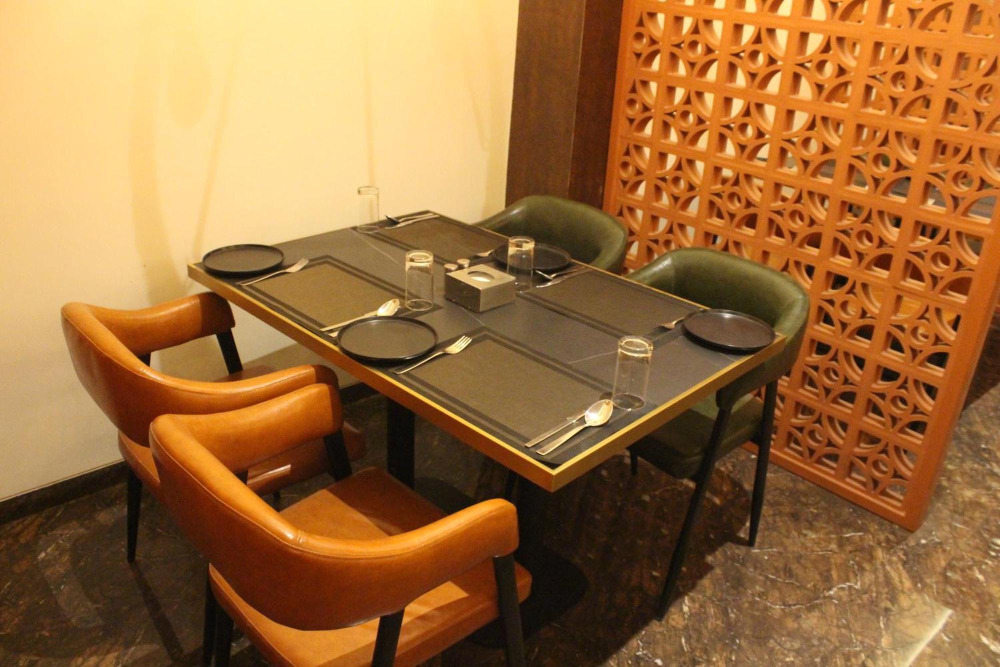 Hotel Madhuban 실바사 외부 사진